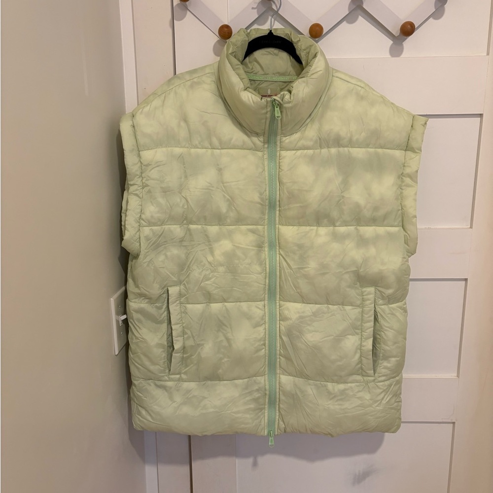 FP Movement Bubble Puffer Vest in Melon - Picture 3 of 8